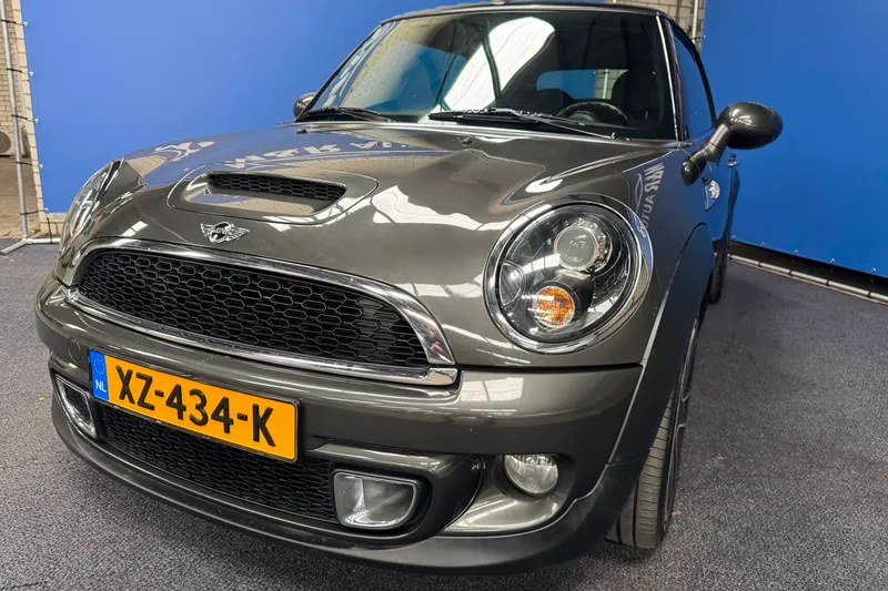 MINI Cabrio (2011)