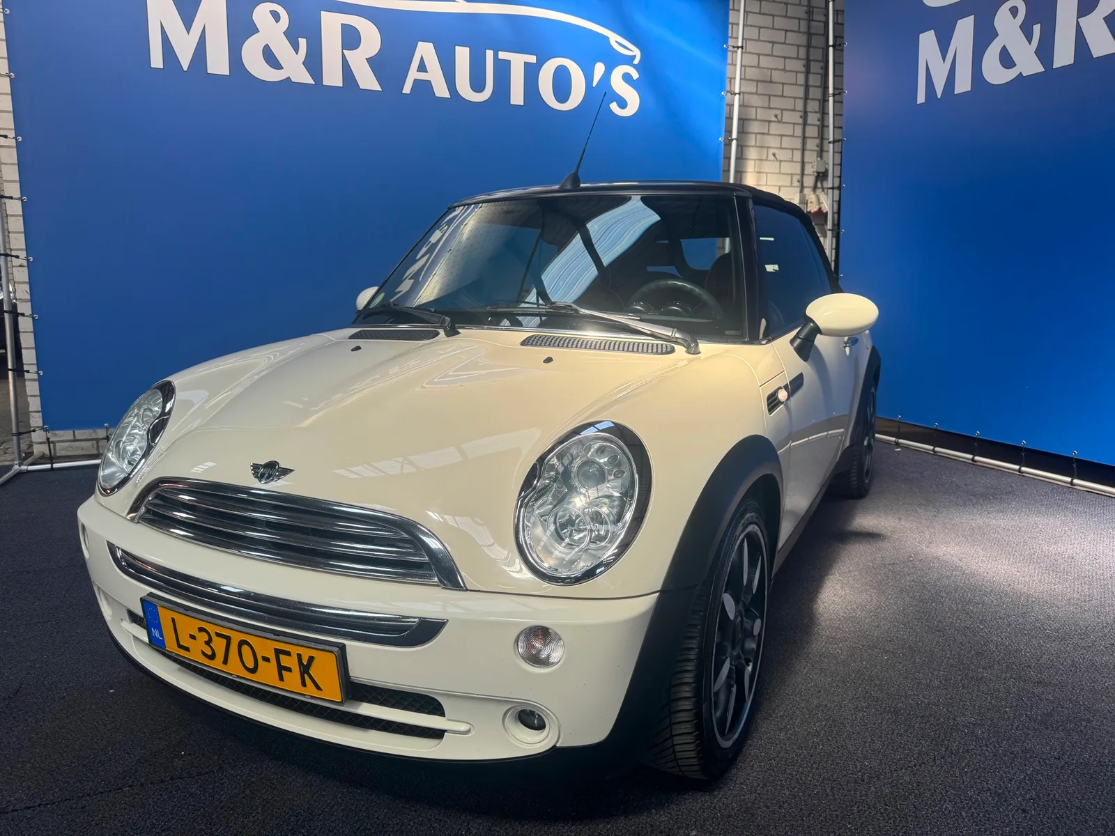 MINI Cabrio (2008) — foto 1