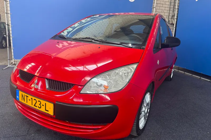 Mitsubishi Colt (2008)