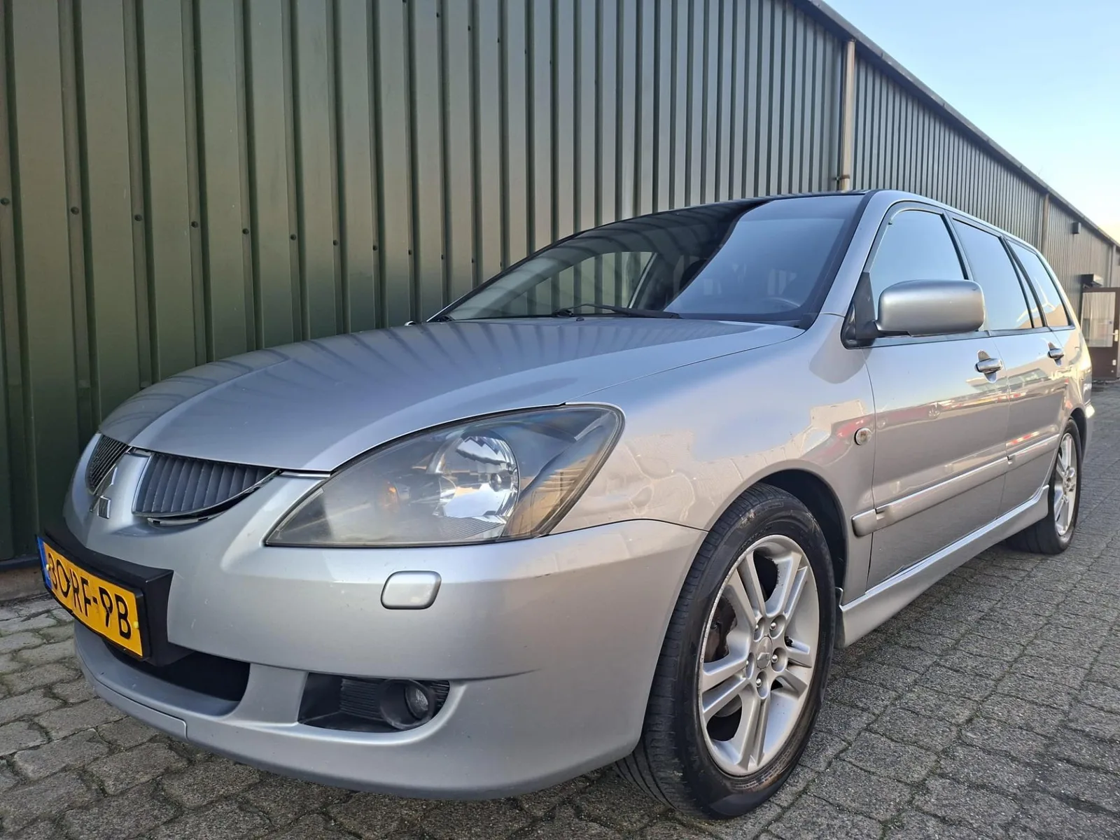 Mitsubishi Lancer (2005) — foto 1