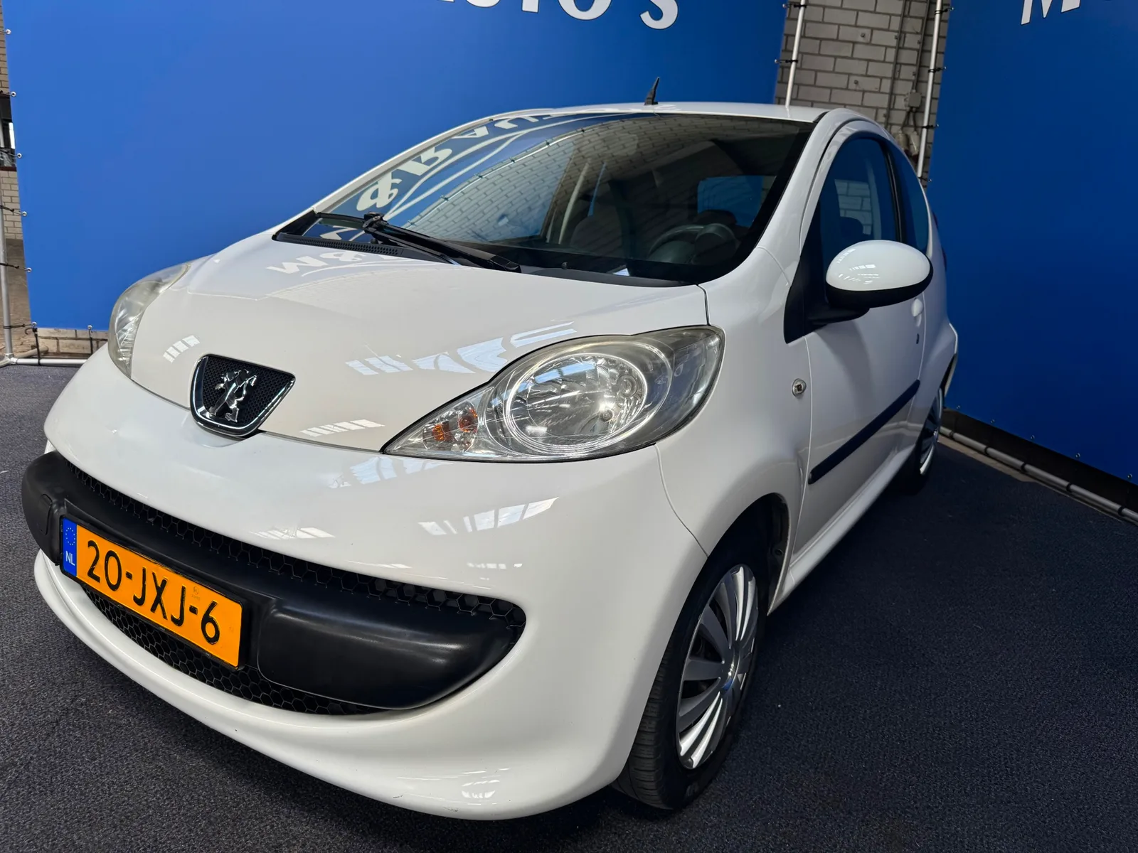 Peugeot 107 (2007) — foto 1