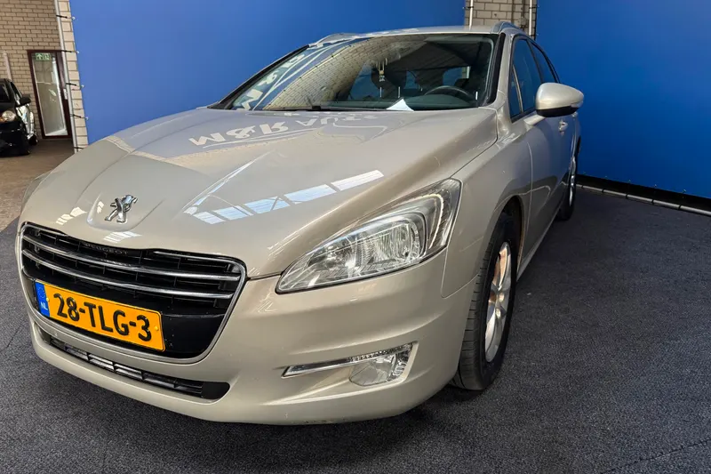 Peugeot 508 (2012)