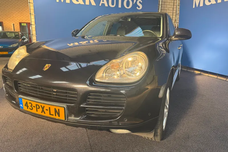 Porsche Cayenne (2005)