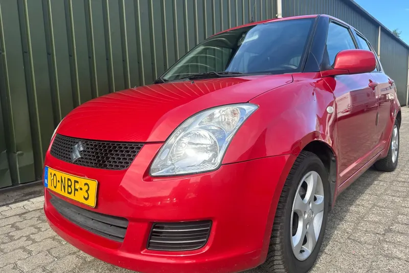 Suzuki Swift (2010)