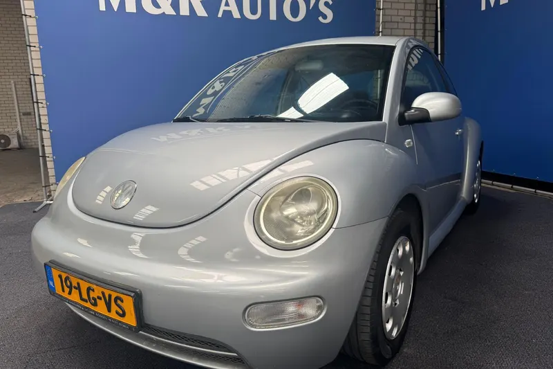 Volkswagen New Beetle (2003)
