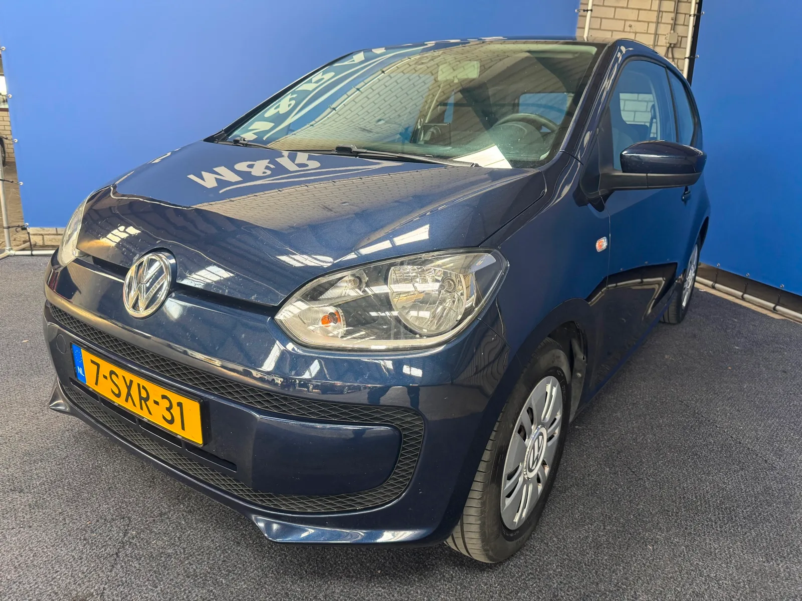Volkswagen Up! (2014) — foto 1