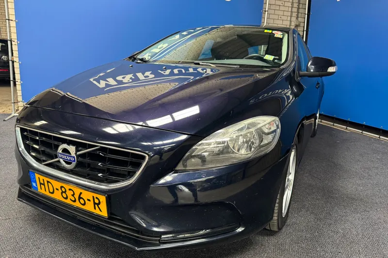 Volvo V40 (2015)