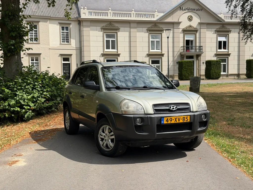Hyundai Tucson (2007) — foto 1
