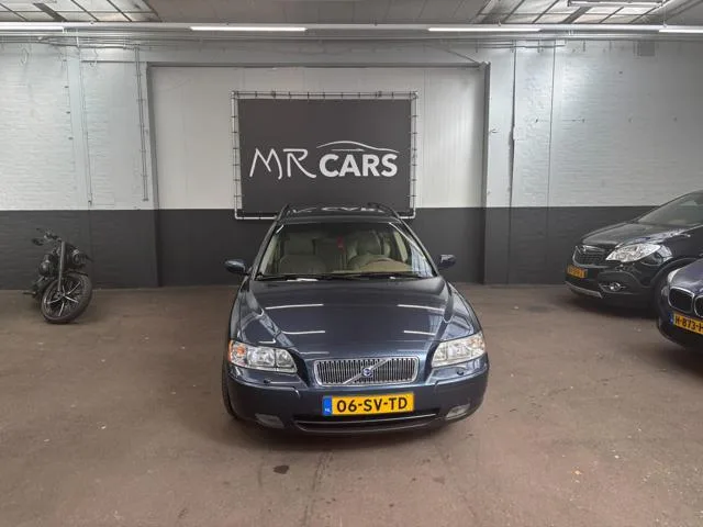 Volvo V70 (2006) — foto 1