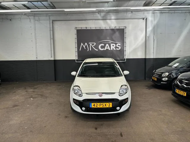Fiat Punto (2011) — foto 1