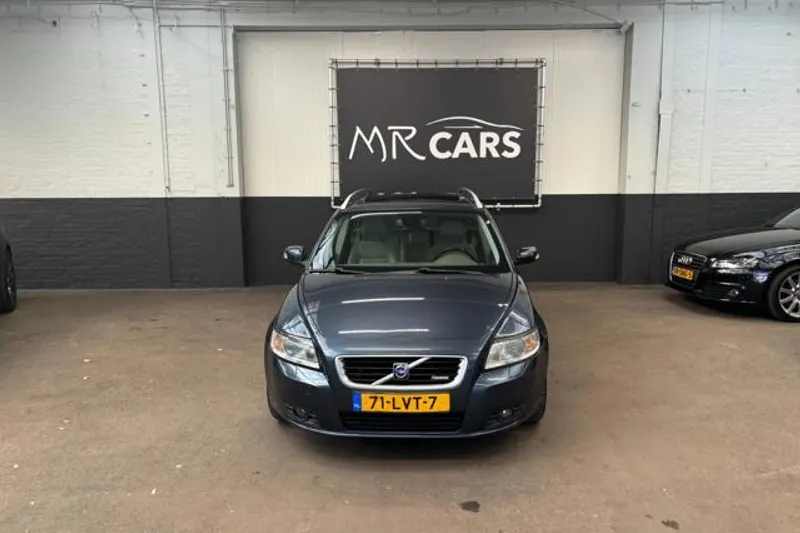 Volvo V50 (2008)