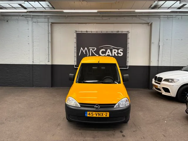 Opel Combo (2008) — foto 1