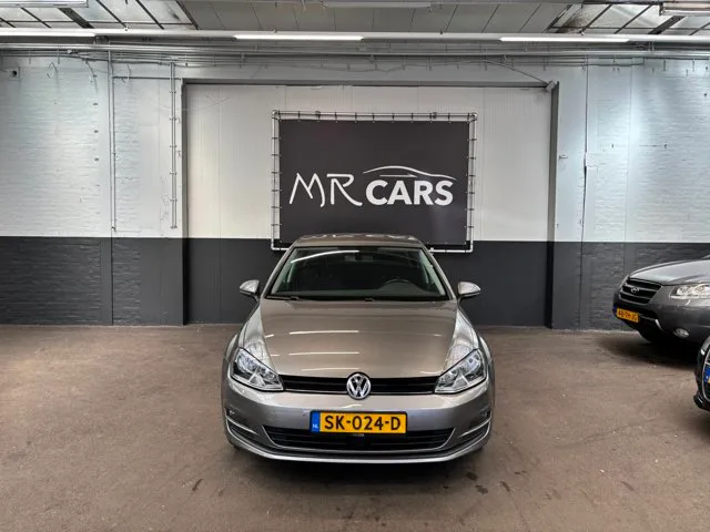 Volkswagen Golf (2015) — foto 1