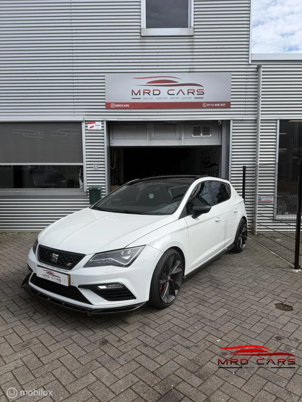 SEAT Leon (2015) — foto 1
