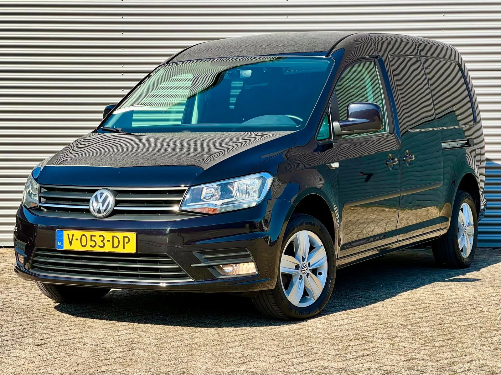 Volkswagen Caddy (2017) — foto 1