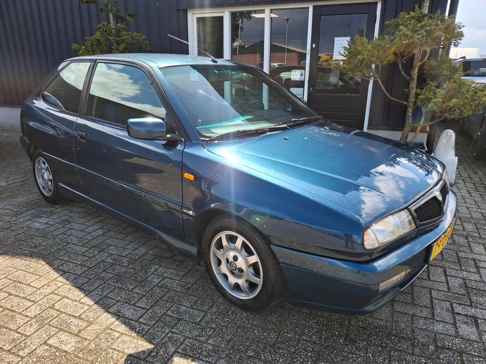 Lancia Delta HPE (1999) — foto 1