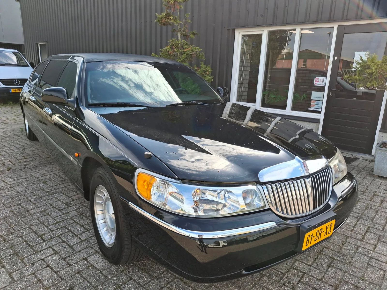Lincoln Town Car (2000) — foto 1