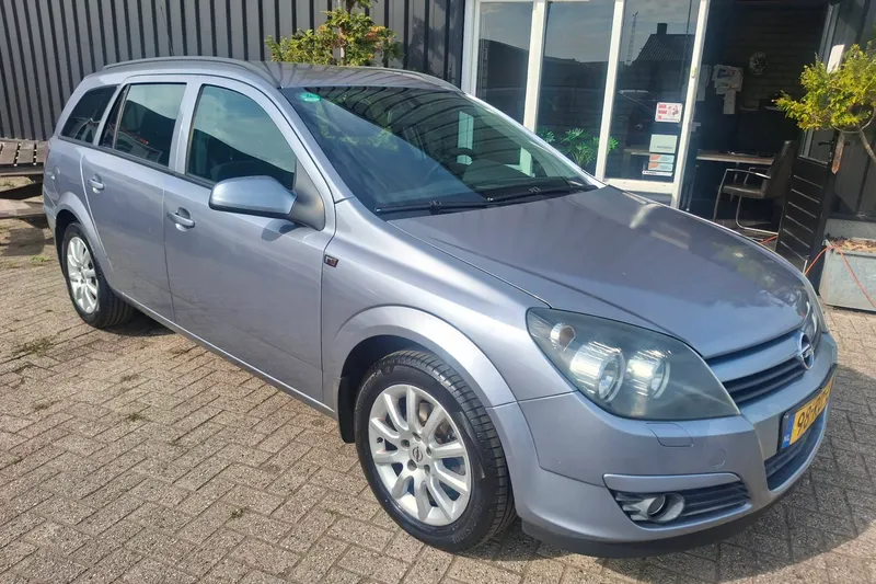 Opel Astra (2005)