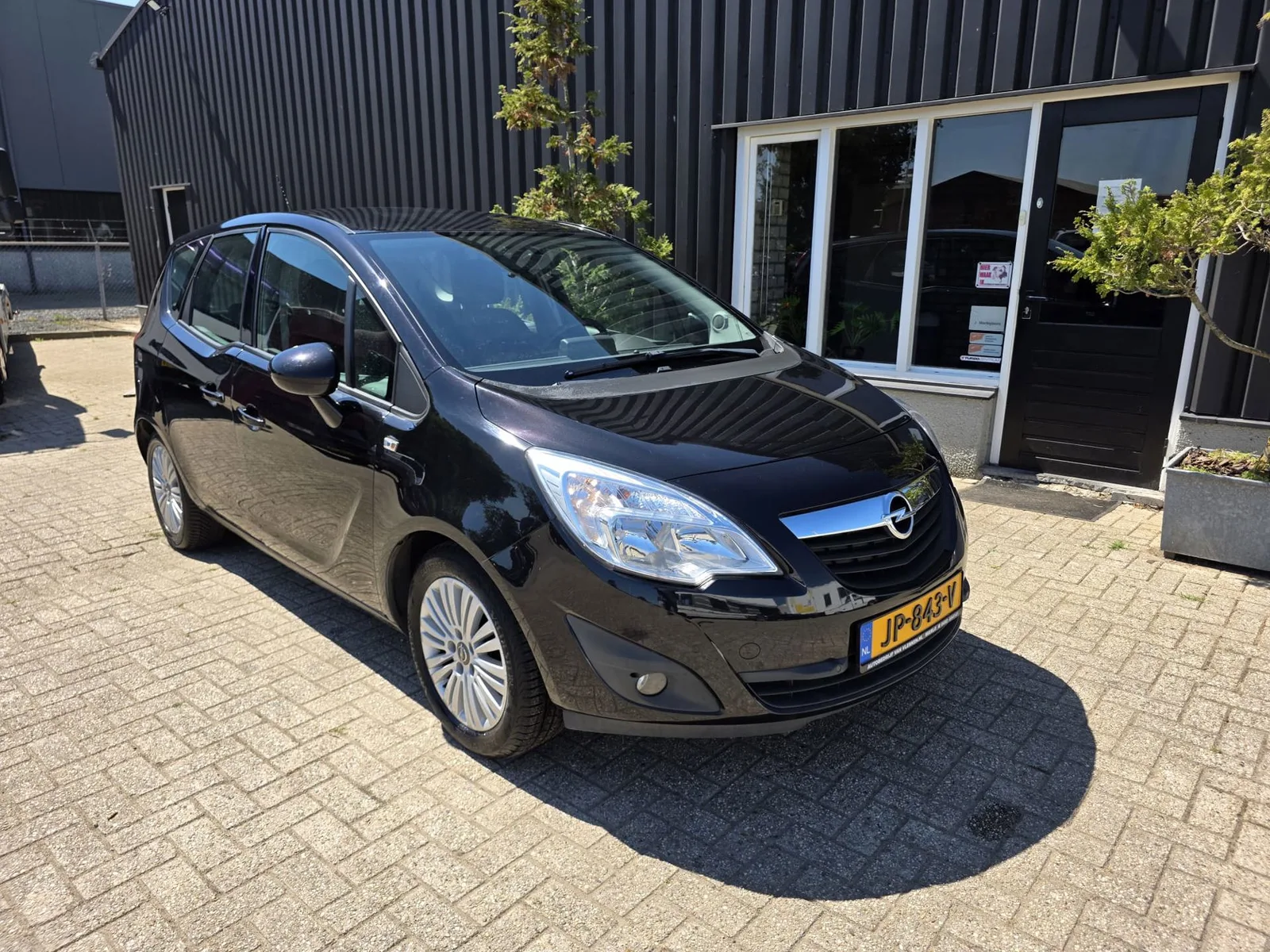 Opel Meriva (2011) — foto 1