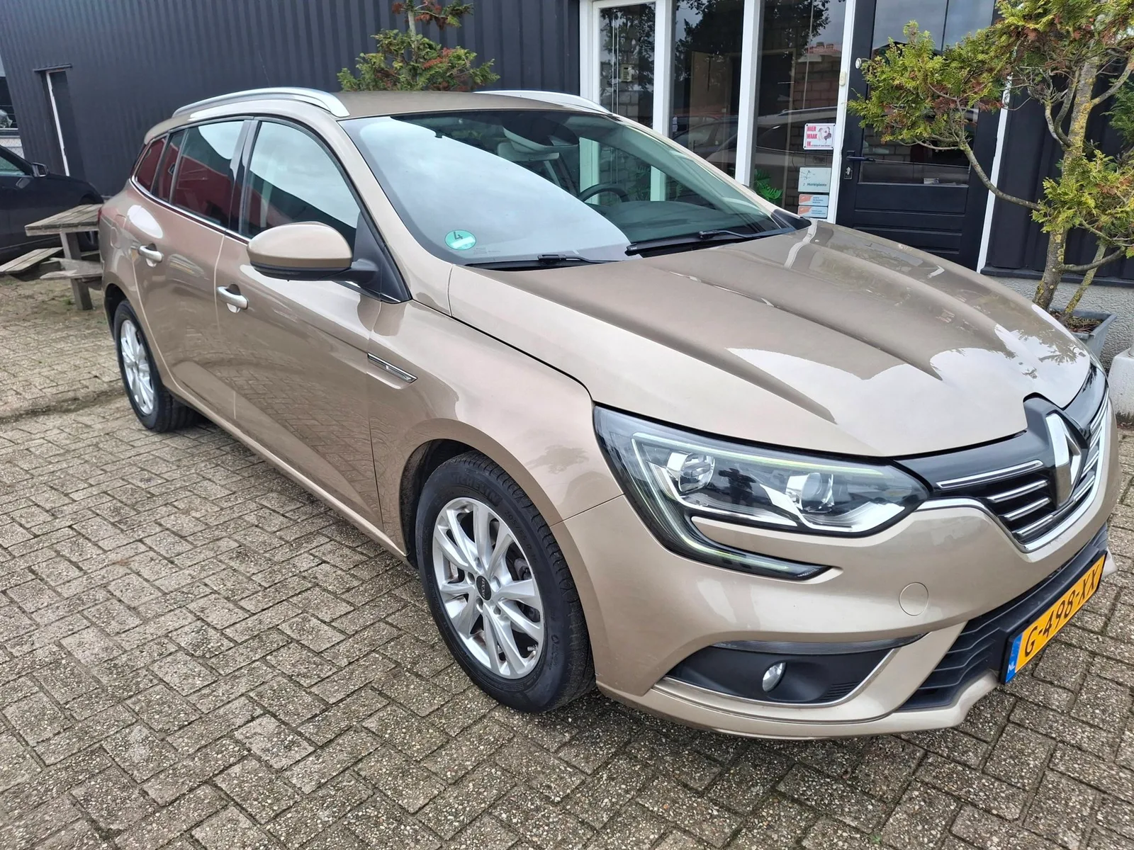 Renault Mégane (2016) — foto 1