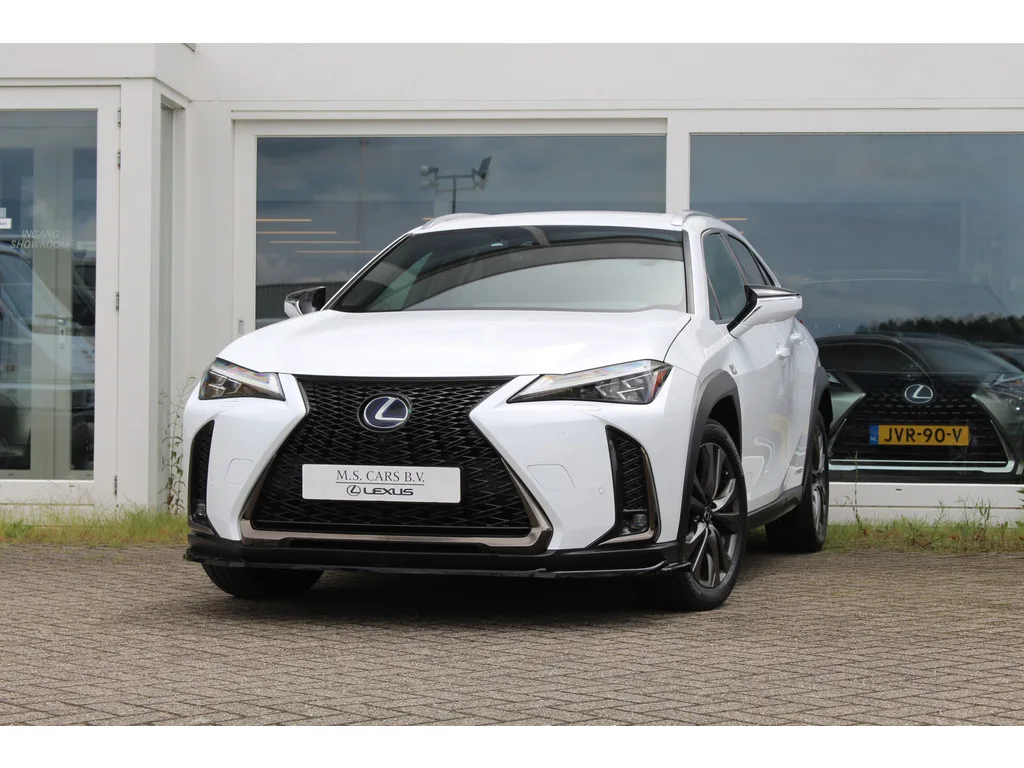 Lexus RC (2020) — foto 1