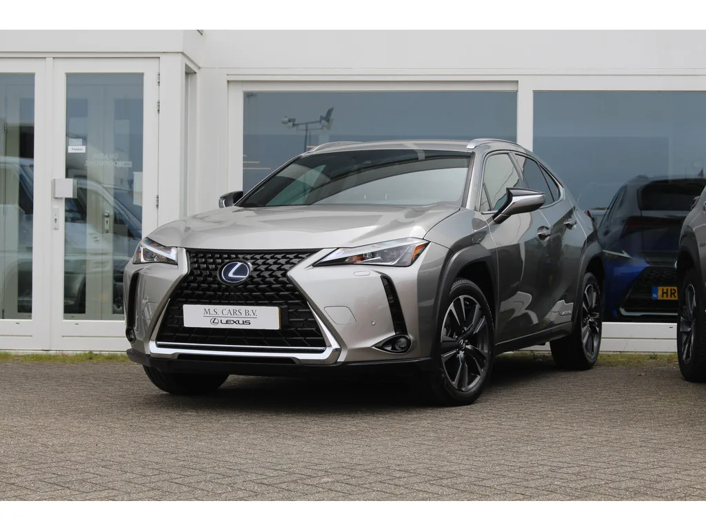 Lexus RC (2021) — foto 1