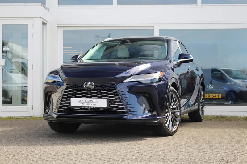 Lexus RX (2024)