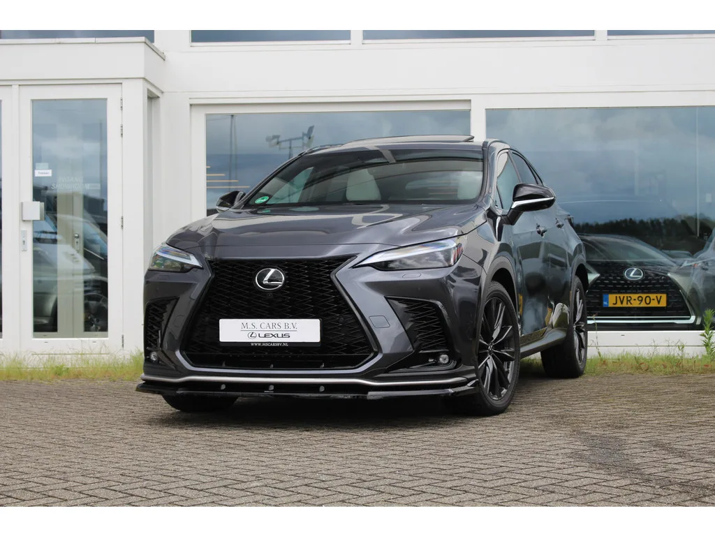 Lexus NX (2023) — foto 1