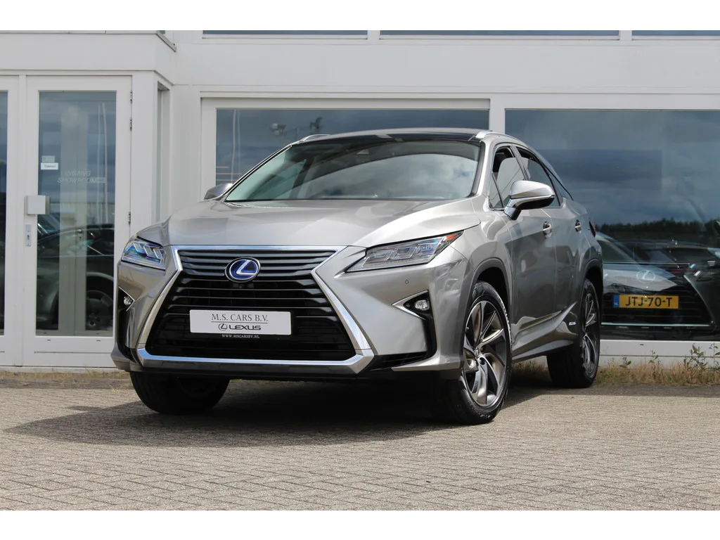 Lexus RC (2016) — foto 1