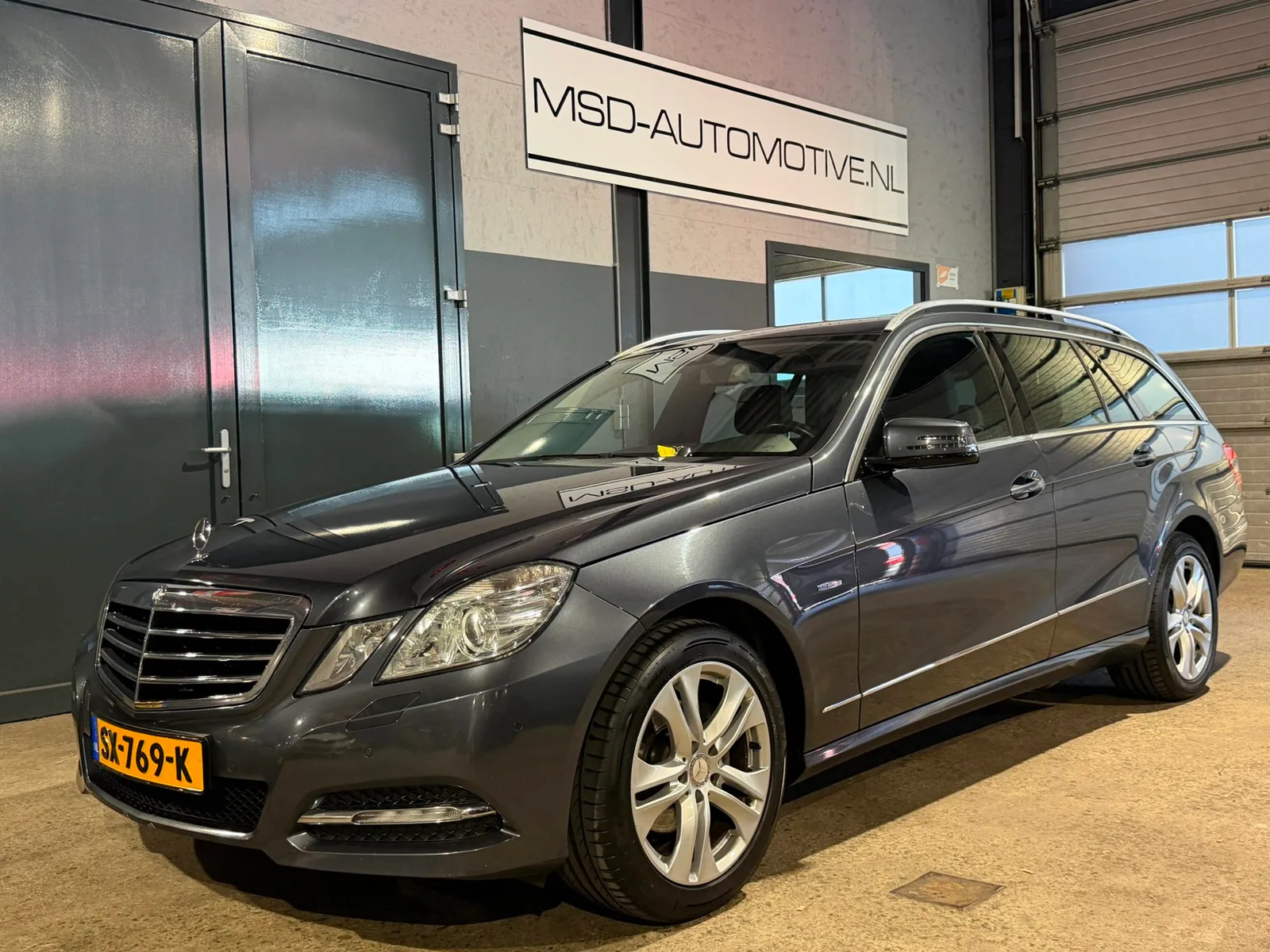 Mercedes-Benz E-Klasse (2011) — foto 1