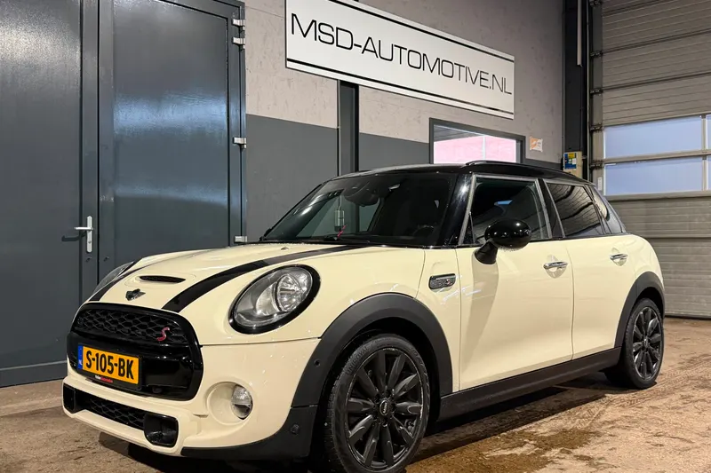 MINI Cooper S (2015)