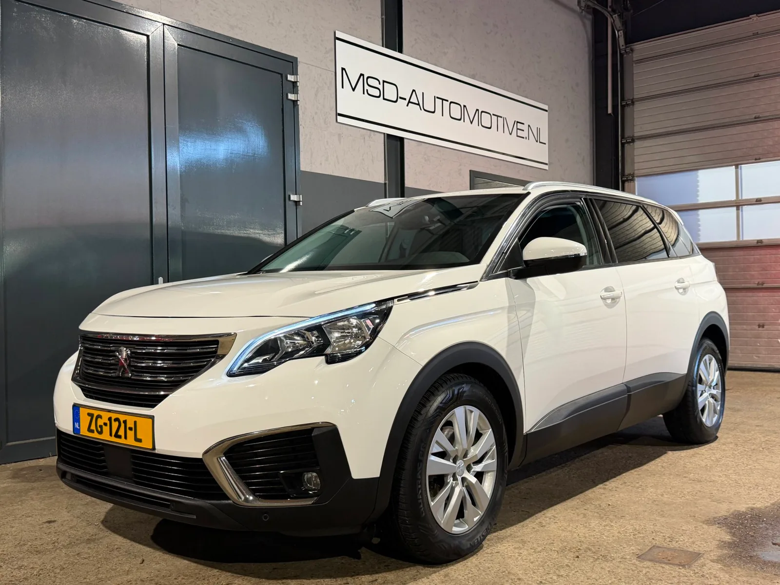 Peugeot 5008 (2019) — foto 1