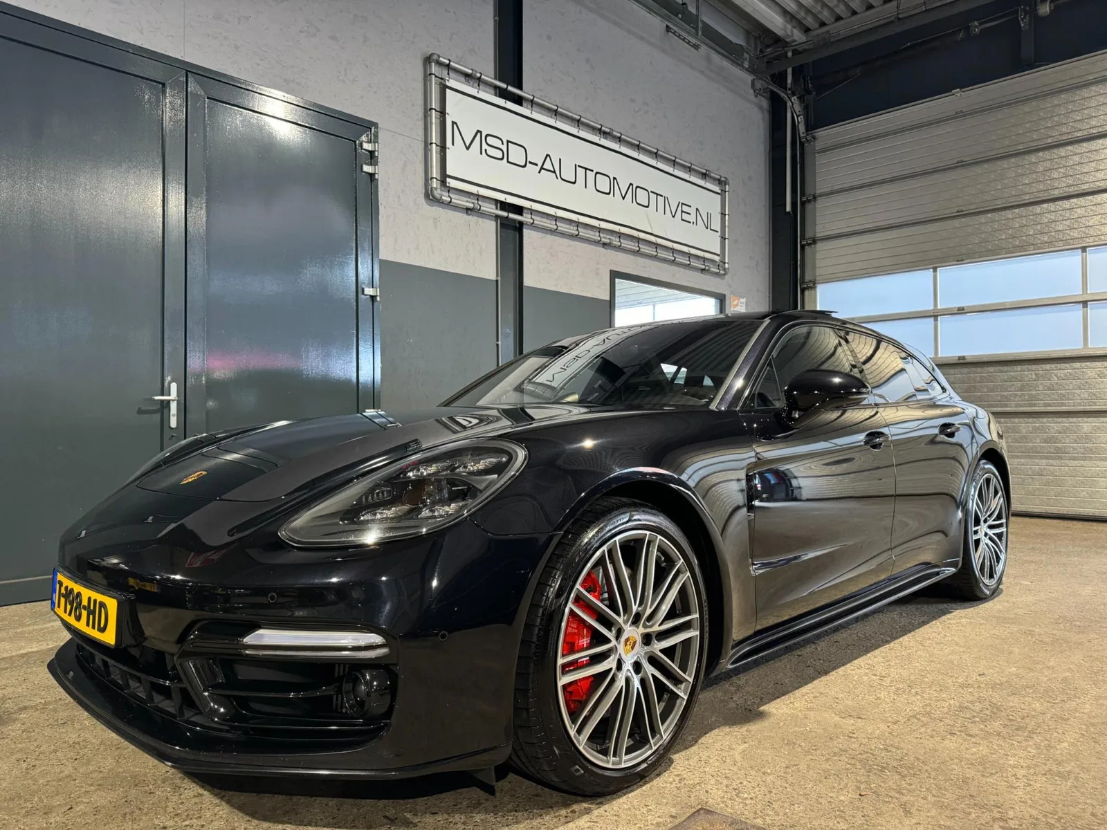 Porsche Panamera (2018) — foto 1