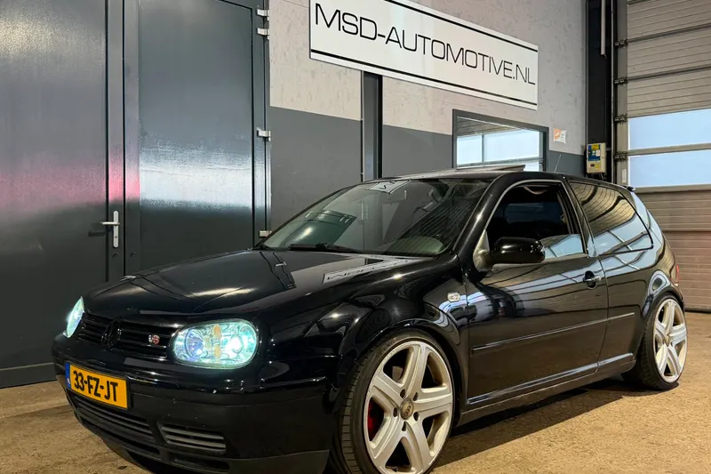 Volkswagen Golf (2000)