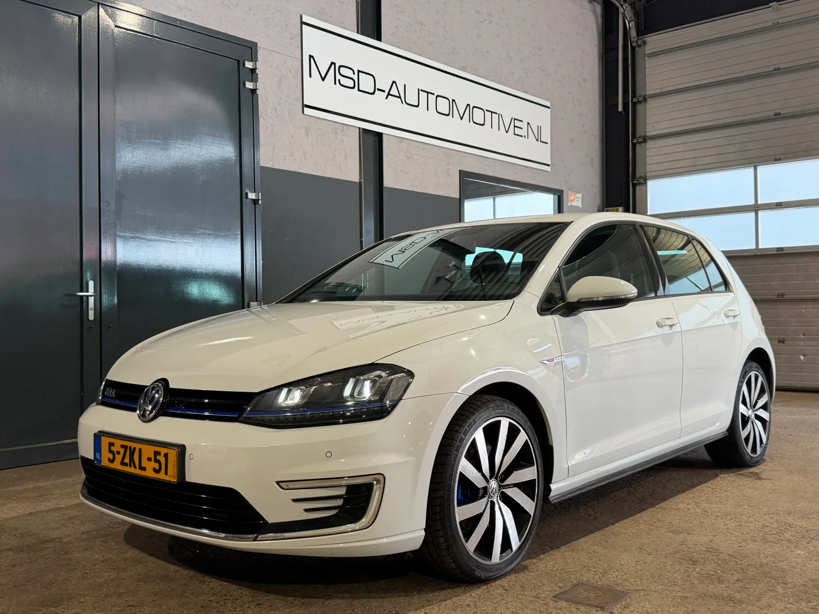 Volkswagen Golf (2015) — foto 1