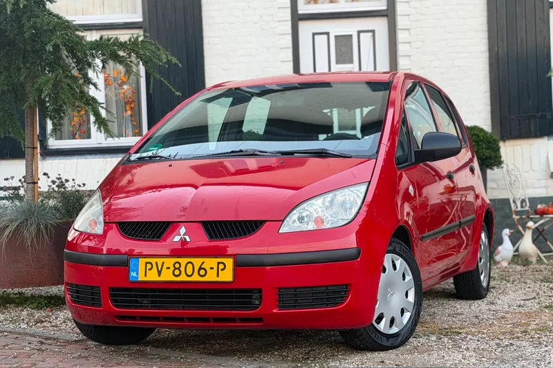 Mitsubishi Colt (2008)