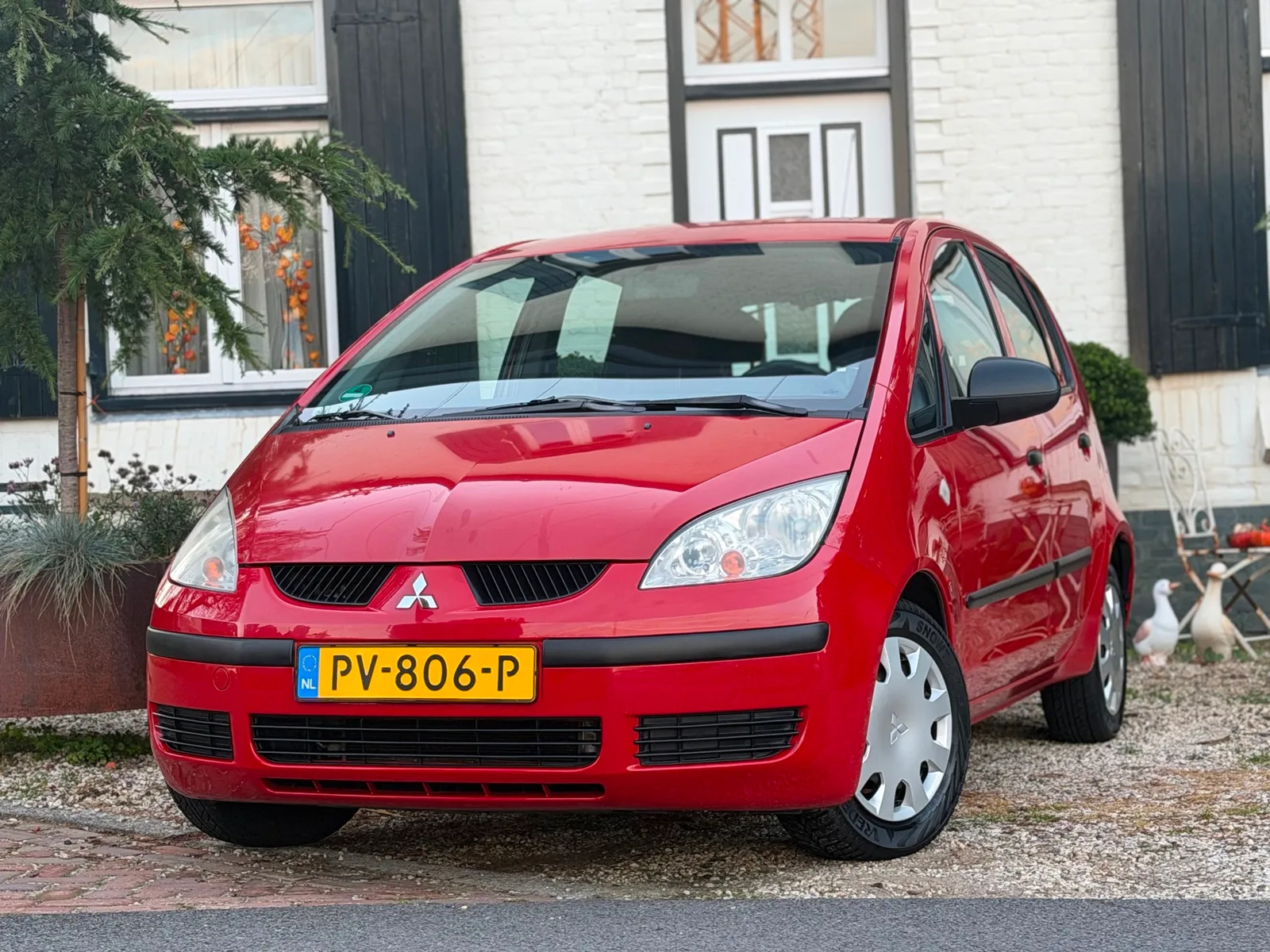 Mitsubishi Colt (2008) — foto 1