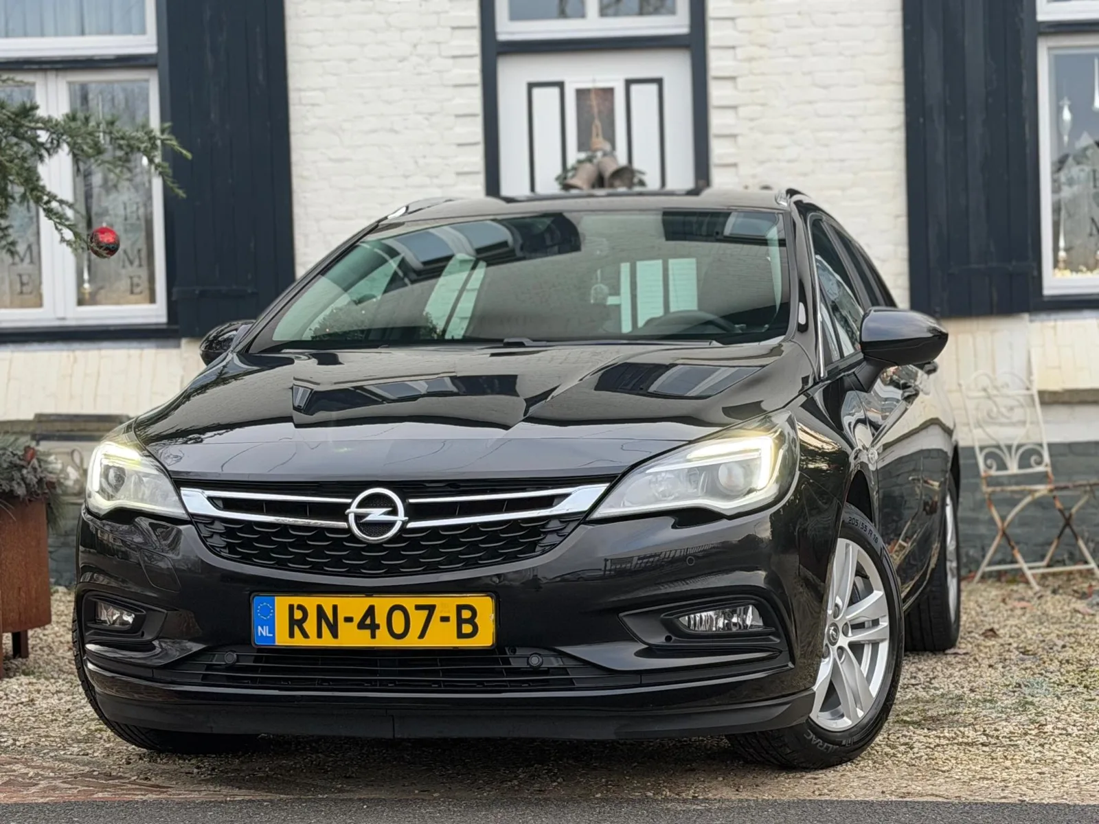 Opel Astra Sports Tourer (2018) — foto 1