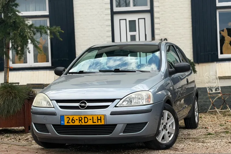 Opel Corsa (2005)