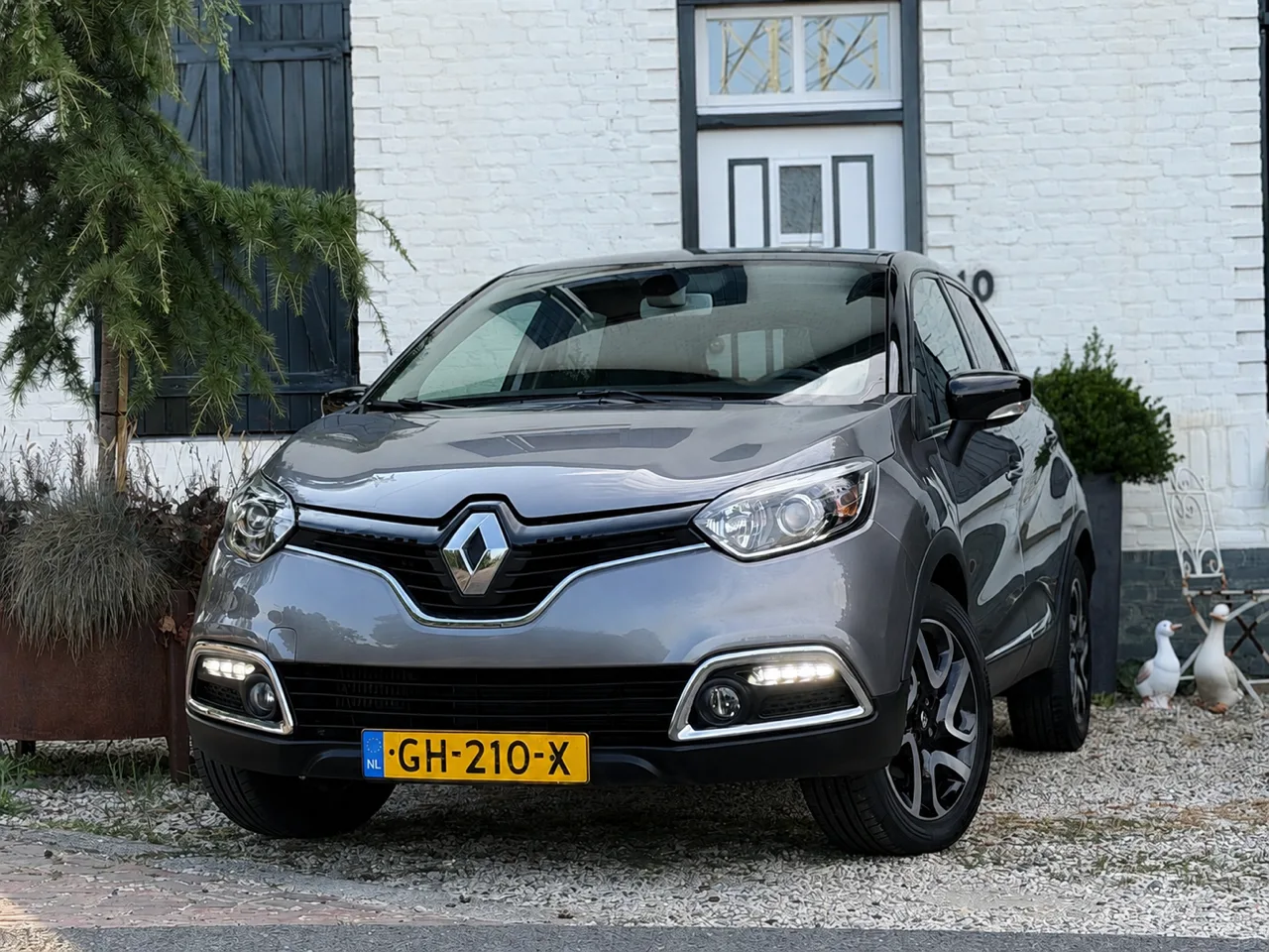 Renault Captur (2015) — foto 1