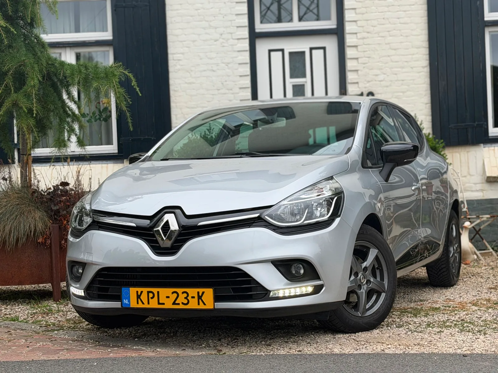 Renault Clio (2020) — foto 1