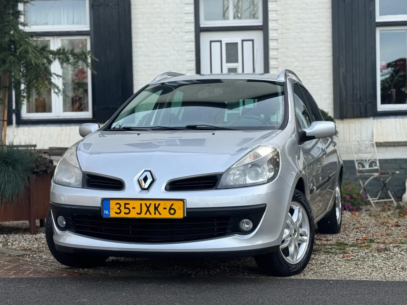 Renault Clio (2009) — foto 1
