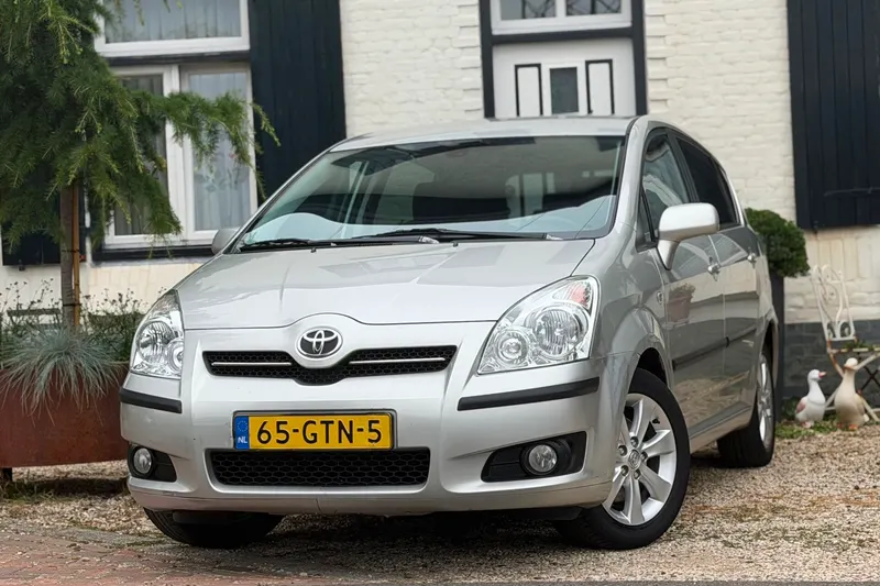 Toyota Verso (2008)