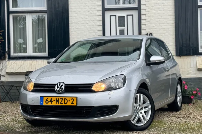 Volkswagen Golf (2010)