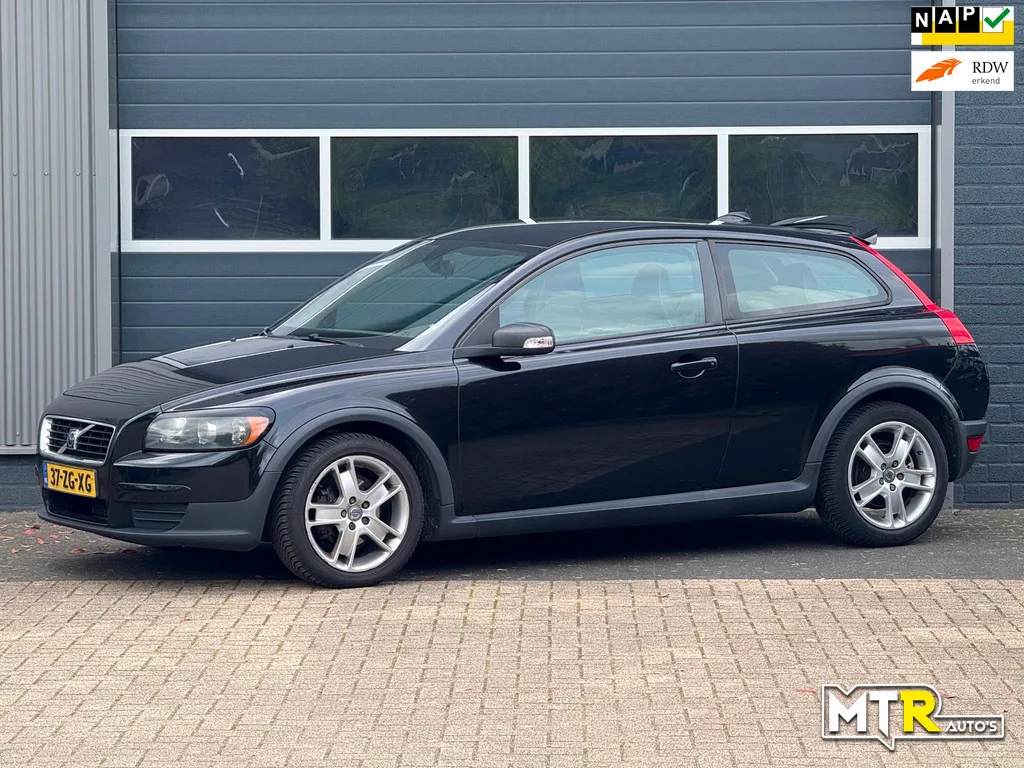 Volvo C30 (2008) — foto 1