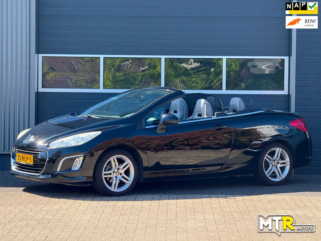 Peugeot 308 (2011) — foto 1