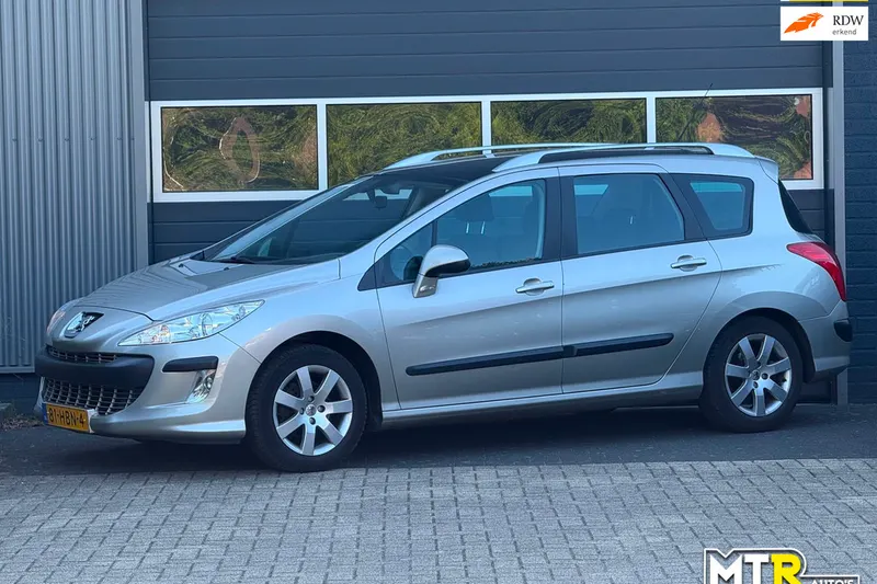 Peugeot 308 (2008)