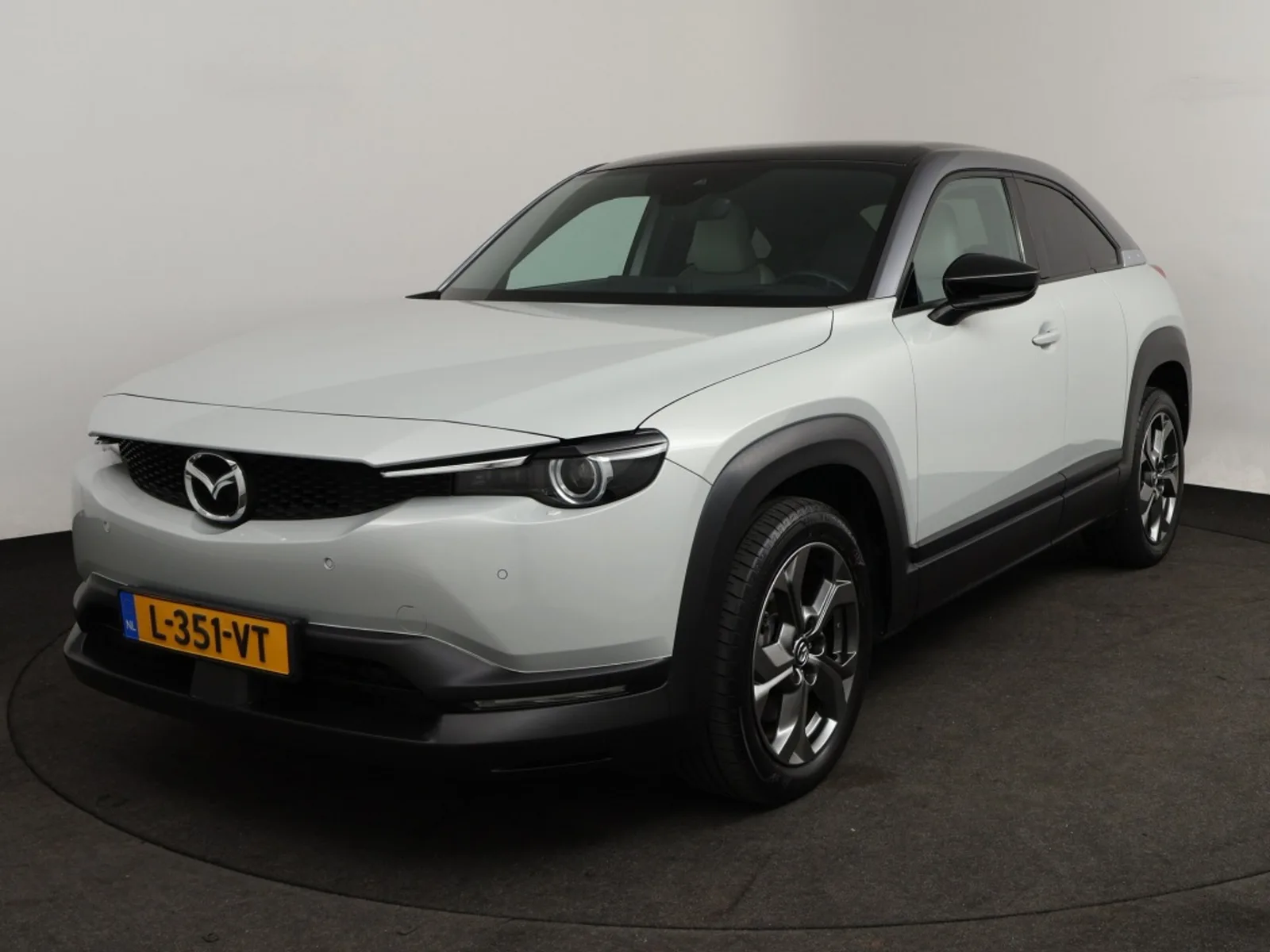 Mazda MX-30 (2021) — foto 1