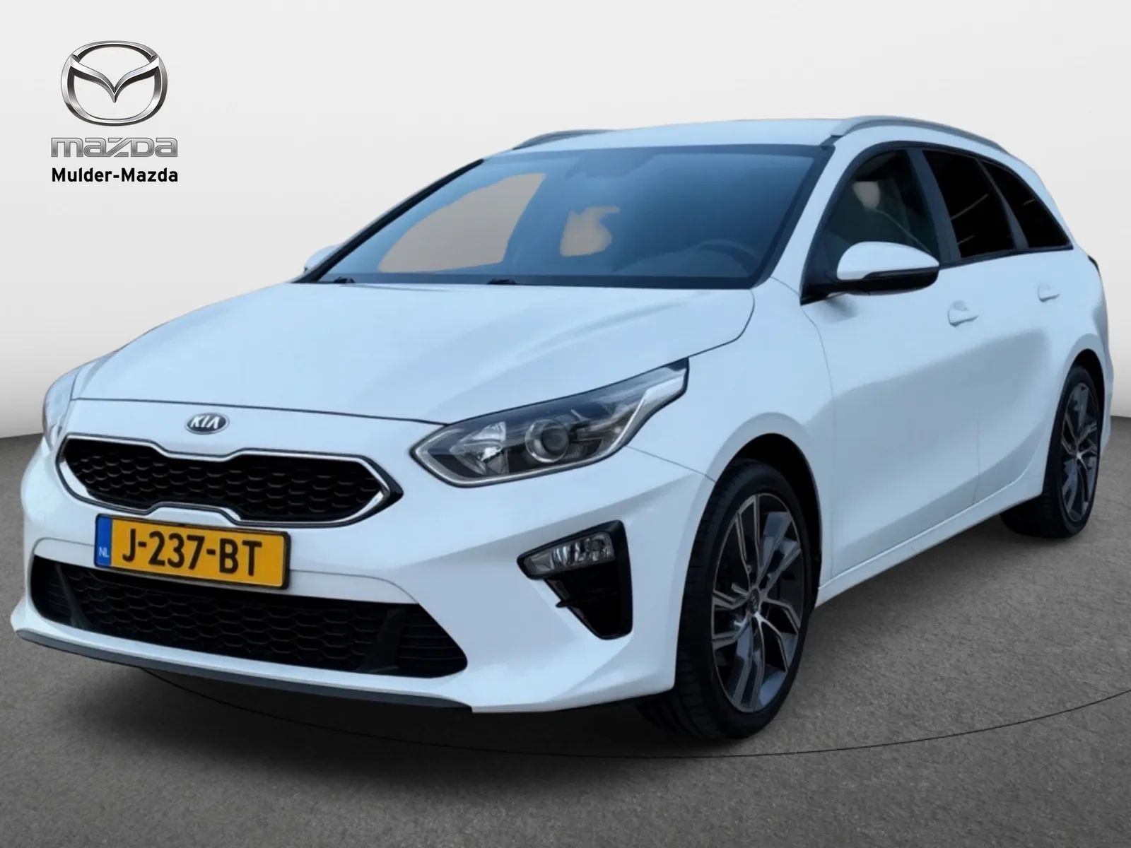 Kia Ceed (2020) — foto 1
