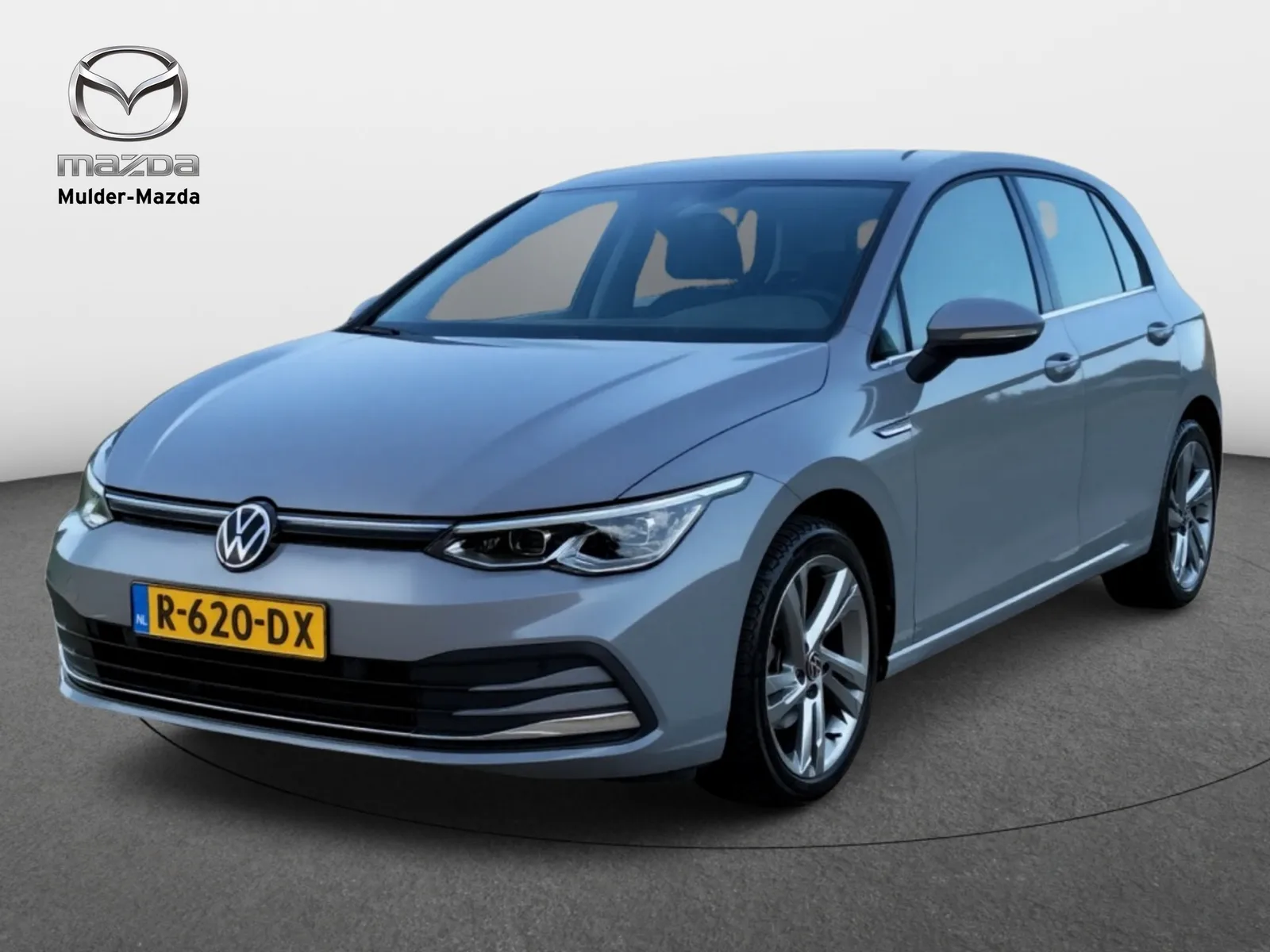 Volkswagen Golf (2021) — foto 1